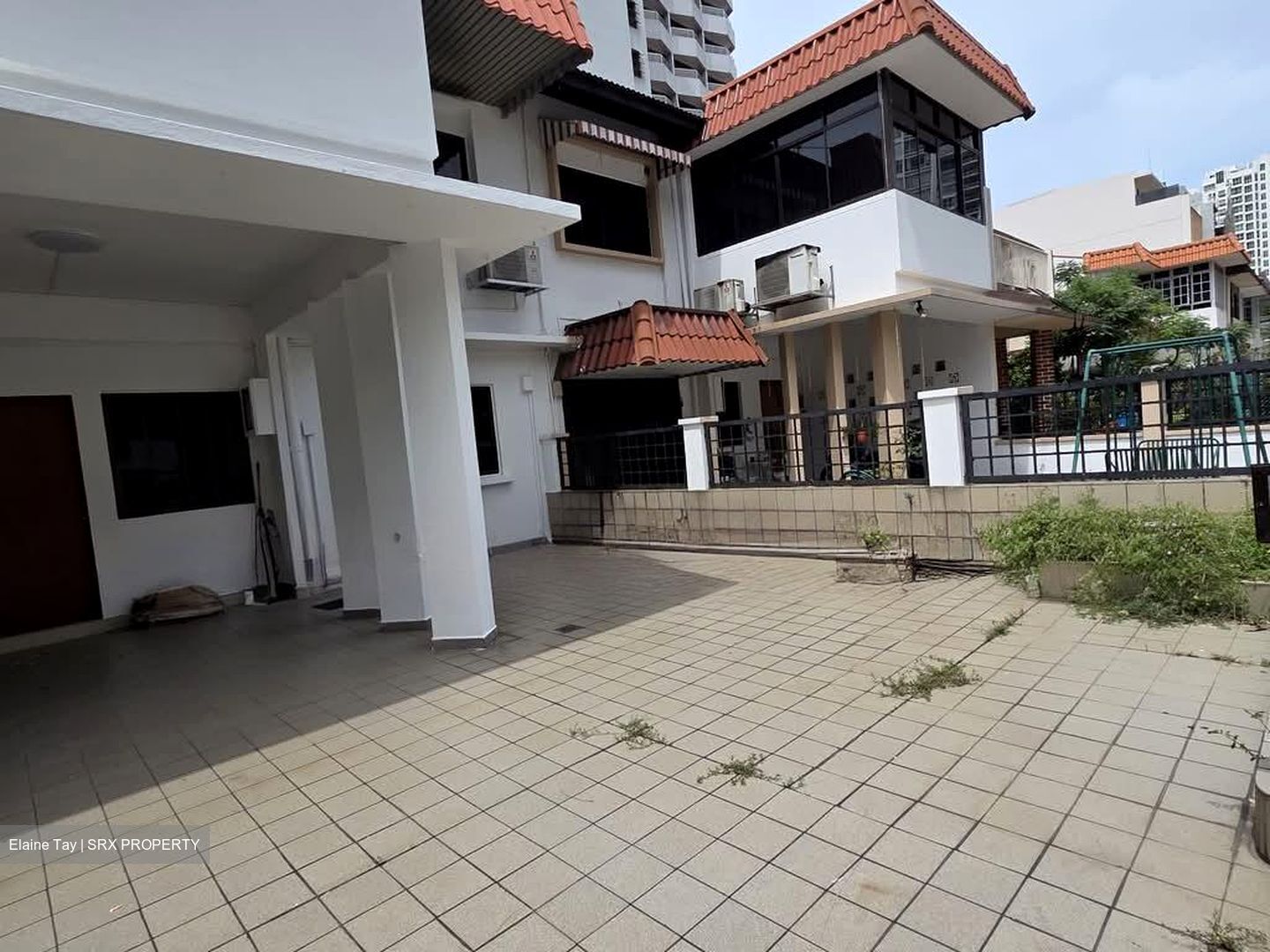 East Coast Road (D15), Terrace #557816491